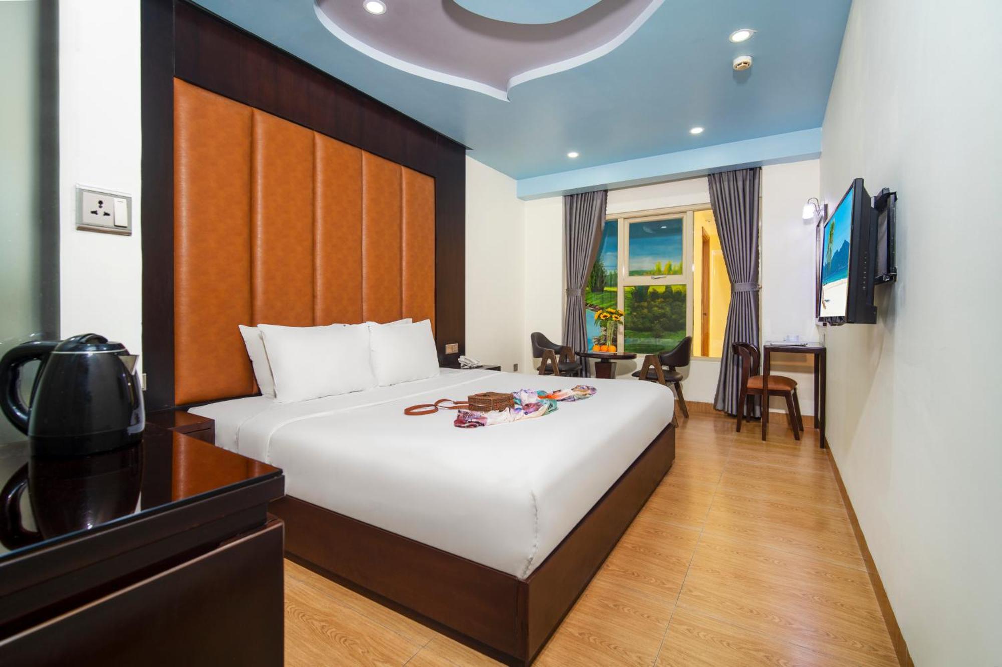 Fivitel King Hotel Da Nang Exterior photo